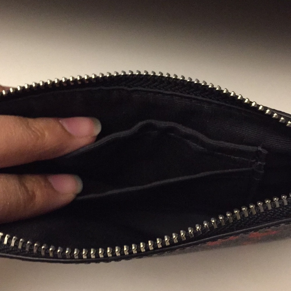 Coach wristlet - Picture 4 of 8